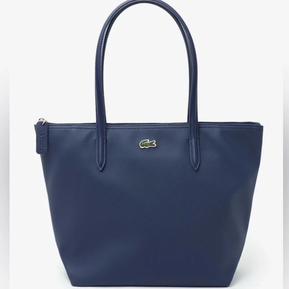 Lacoste ⭐️new⭐️ navy